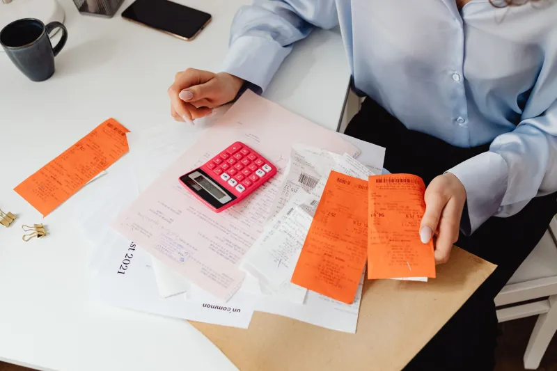 Borrow to Become Debt-Free? The Counterintuitive Math Behind Using Short-Term Loans to Eliminate What You Already Owe